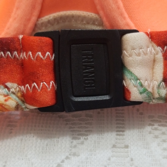 24T Triangl strapless cream floral top, various - Picture 4 of 7